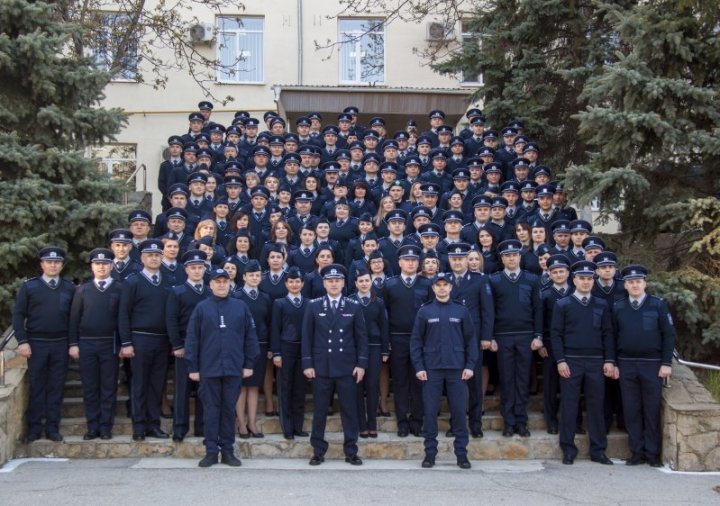 Poliţiştii de frontieră au marcat Ziua Drapelului de Stat al Republicii Moldova (FOTO)