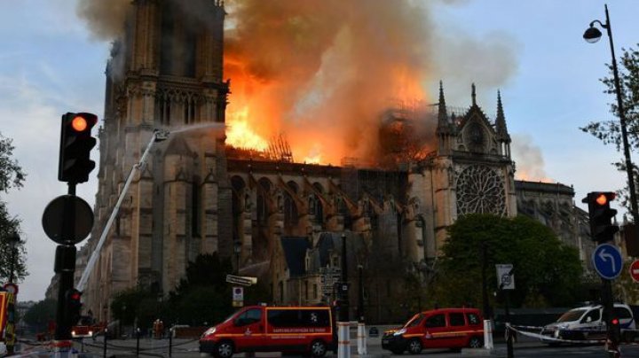 Cât va costa restaurarea Notre-Dame, devstată de incendiu