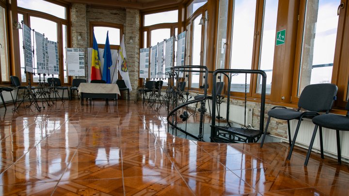 Turnul de Apă din Capitală îşi modifică orarul. Care este noul program (FOTOREPORT)