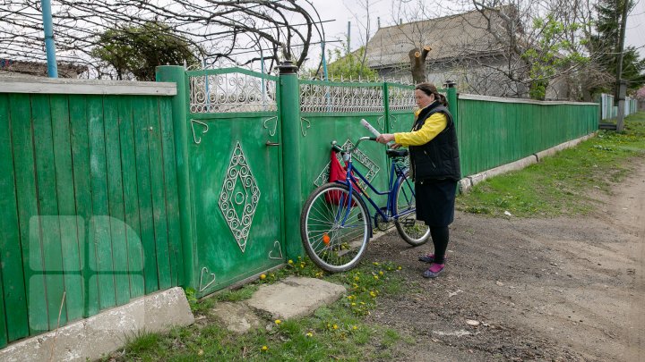 Angajatele oficiului poştal au primit biciclete (FOTOREPORT)