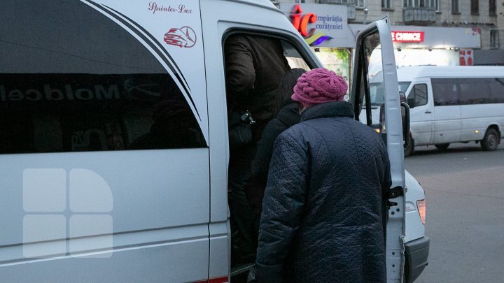 REVOLTĂTOR. Şoferii a două microbuze de rută, BEŢI la VOLAN în timp ce transportau pasageri. INP a oferit DETALII