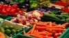 Veste bună pentru producătorii de fructe şi legume: Îşi vor putea comercializa produsele în fiecare sector al Capitalei de la 1 iunie