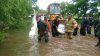 ALERTĂ la UNGHENI. Salvatorii, poliţiştii şi autorităţile locale întreprind acţiuni de urgenţă pentru prevenirea inundaţiilor (VIDEO) 