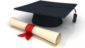 Numărul persoanelor care aleg să facă studii de doctorat în Moldova este în scădere