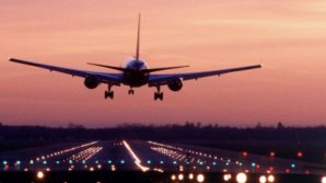 Panică în aer. Un pasager a murit în timpul zborului, după ce a înghițit 246 de pungi cu cocaină