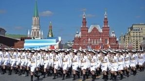 Peste 13.600 de militari au fost mobilizaţi la paradă de la Moscova