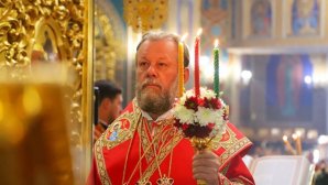 Înaltpreasfințitul Părinte Mitropolit Vladimir împlinește 45 de ani de preoție