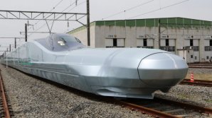 Japonia testează cel mai rapid tren din lume. Atinge viteza de 400 de km/h