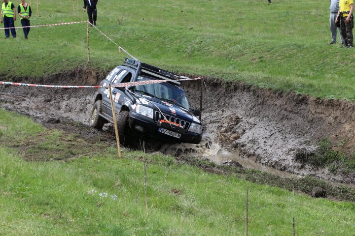 IMAGINI SPECTACULOASE de pe meleagurile Rezinei. Vezi cum s-a desfășurat Campionatul Național Off-Road (FOTO)