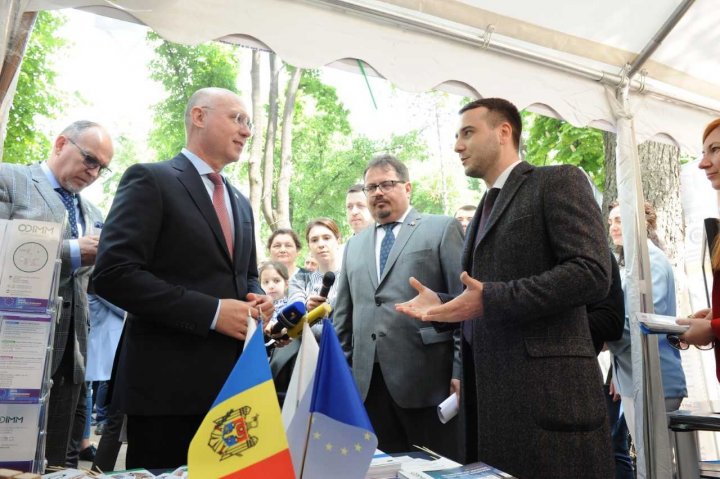 Pavel Filip la Orășelul European: Apropierea de UE se face nu prin declarații, ci prin fapte concrete, în fiecare zi (FOTO)