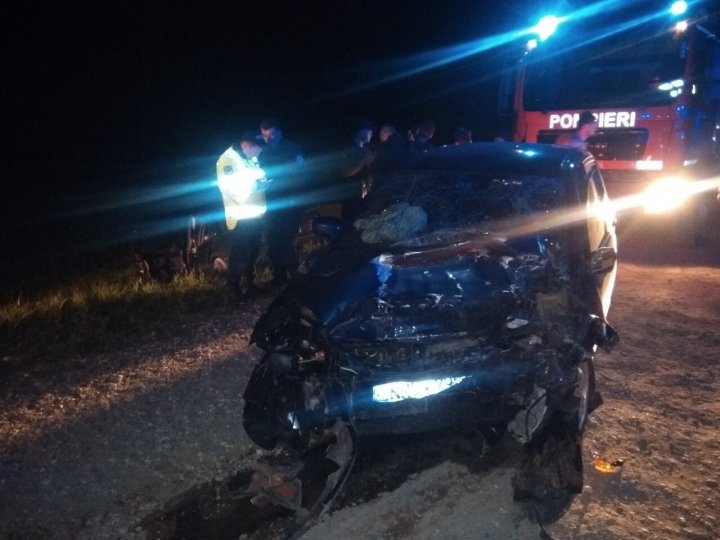 ACCIDENT CUMPLIT în raionul Anenii Noi. O tânără a murit, iar mai multe persoane au fost rănite grav 