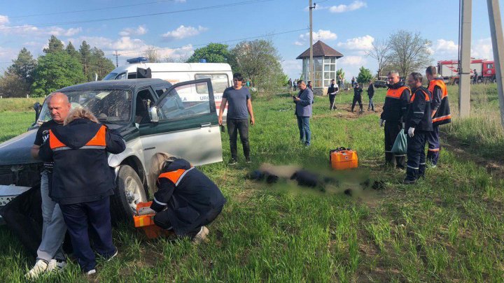 ACCIDENT GRAV la intrarea în Criuleni: Un mort şi răniţi (IMAGINI CU PUTERNIC IMPACT EMOŢIONAL)