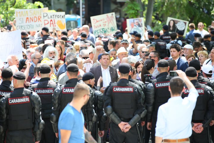  FOTOREPORT: Momente surprinse în timpul protestului împotriva PAS - PPDA