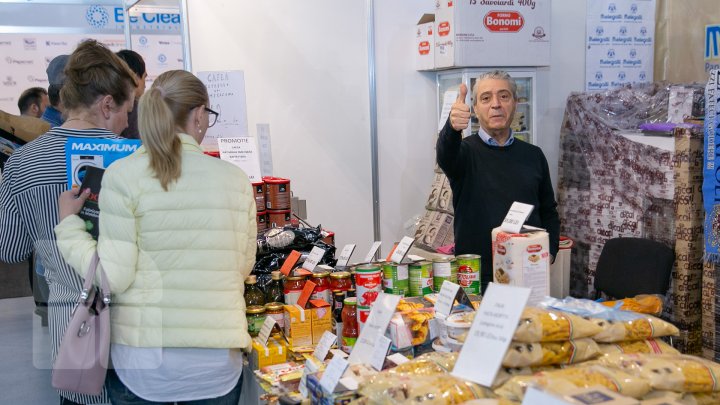 Desert japonez, delicii ce îţi lasă gura apă şi dezvăluiri din culisele gastronomiei la o expoziţie din Capitală (FOTOREPORT)