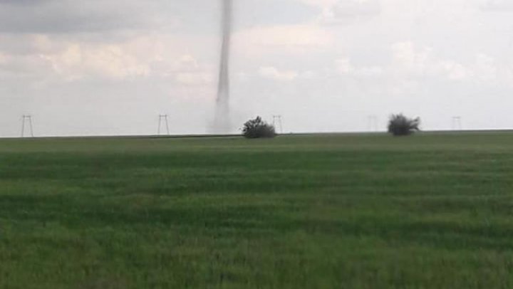 Fenomen spectaculos! O nouă tornadă s-a format în România