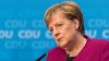 Angela Merkel a tremurat toată în timpul ceremoniei de primire la Berlin a preşedintelui ucrainean (VIDEO)