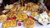 LA VATRA PLĂCINTELOR: Zeci de gospodine au pregătit plăcinte pentru toate gusturile