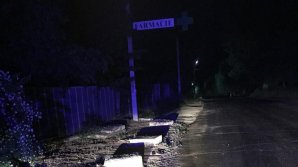 Accident fatal în satul Cojuşna. Un minor a murit în timp ce era transportat la spital (FOTO)