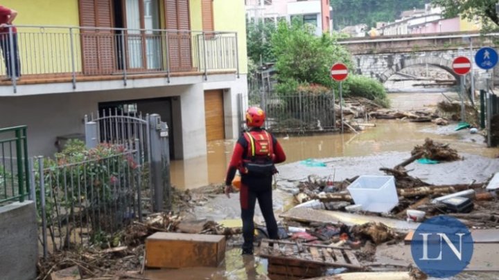 RAVAGII în Italia din cauza precipitaţiilor abundente. S-a cerut decretarea stării de urgenţă în Lombardia, Como, Brescia şi Sondrio