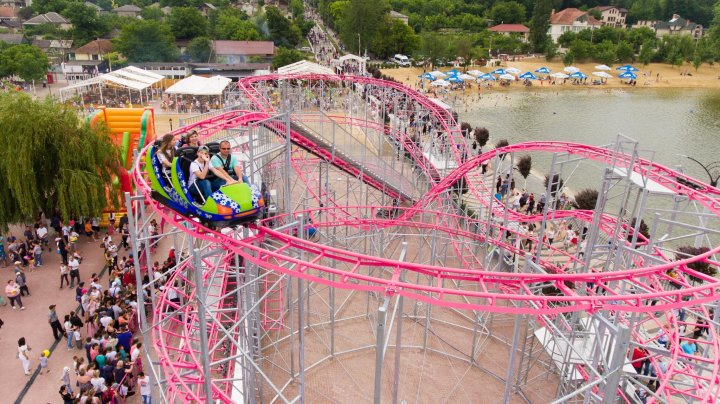 SENZAŢII TARI LA ORHEILAND. Primul roller coaster, deschis la Parcul din Orhei