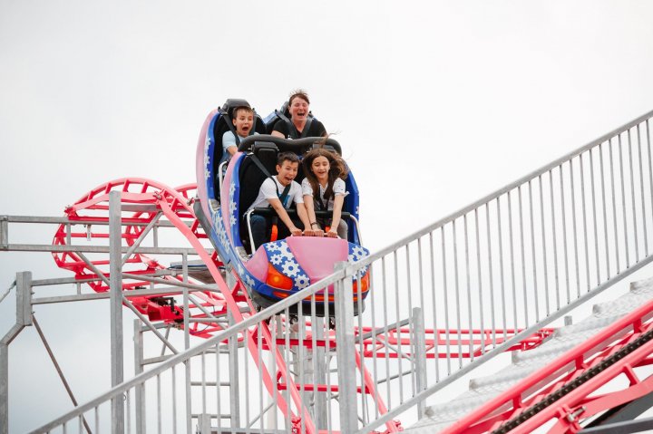 SENZAŢII TARI LA ORHEILAND. Primul roller coaster, deschis la Parcul din Orhei