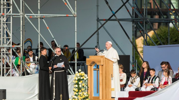 Moment emoționant. Papa Francisc recită din Eminescu (VIDEO)