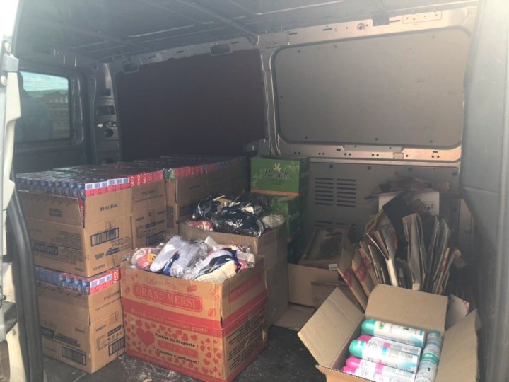 Mărfuri de circa 4 milioane de lei, depistate în cadrul unei operaţiuni a serviciului vamal (FOTO/VIDEO)