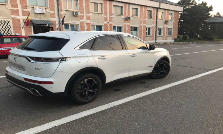 A pornit în Moldova la volanul unui Citroen DS7 Crossback furat. Ce a urmat (FOTO)