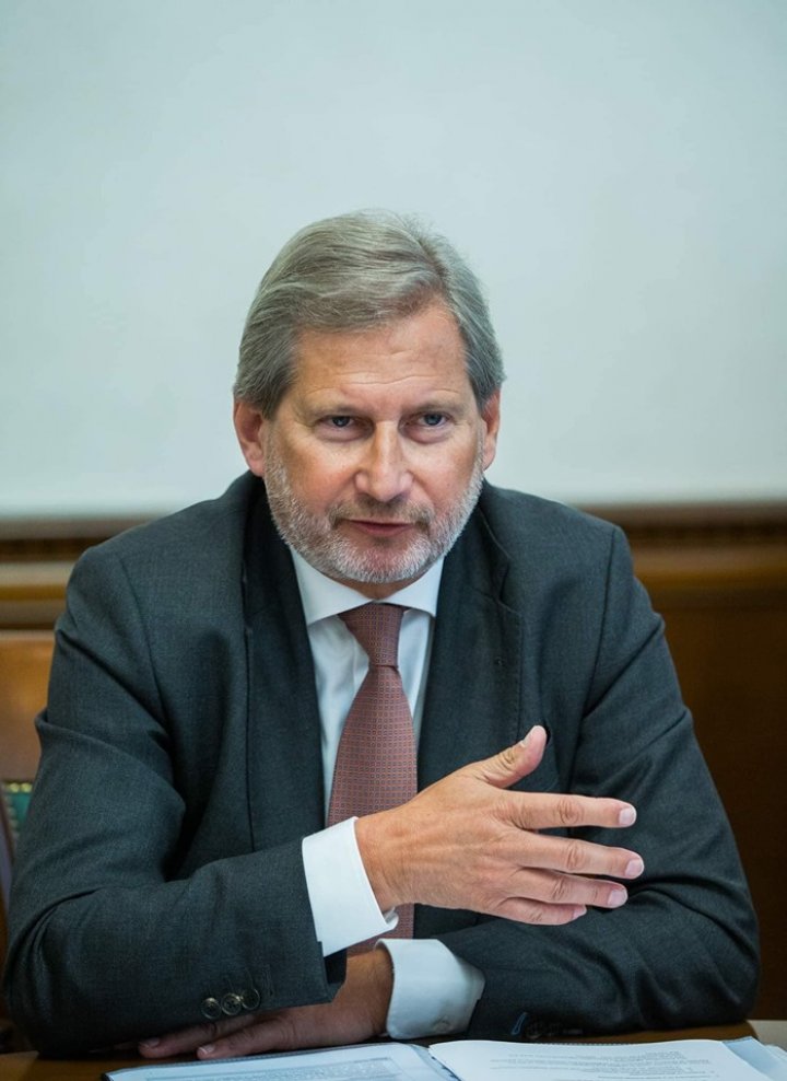 Igor Dodon s-a întâlnit cu Johannes Hahn. Ce au discutat oficialii