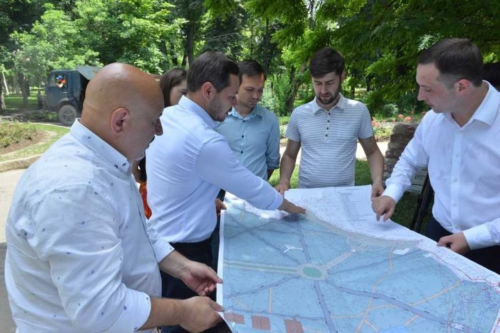 Startul lucrărilor de reconstrucție a Parcului Alunelul, sectorul Buiucani (FOTO)