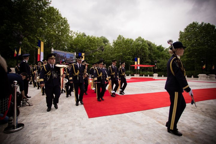 Prima zi din vizita Papei Francisc în România (FOTOREPORT)