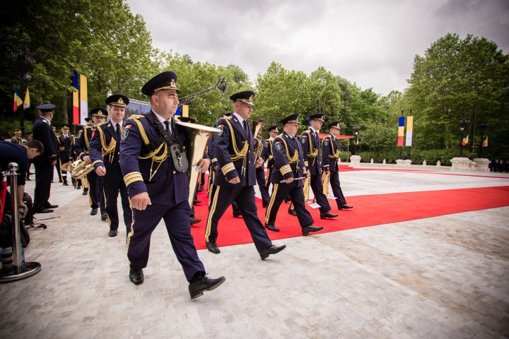 Prima zi din vizita Papei Francisc în România (FOTOREPORT)