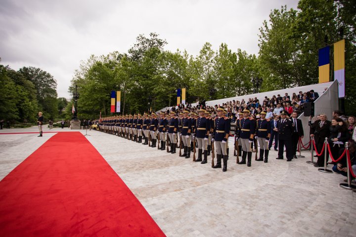 Prima zi din vizita Papei Francisc în România (FOTOREPORT)