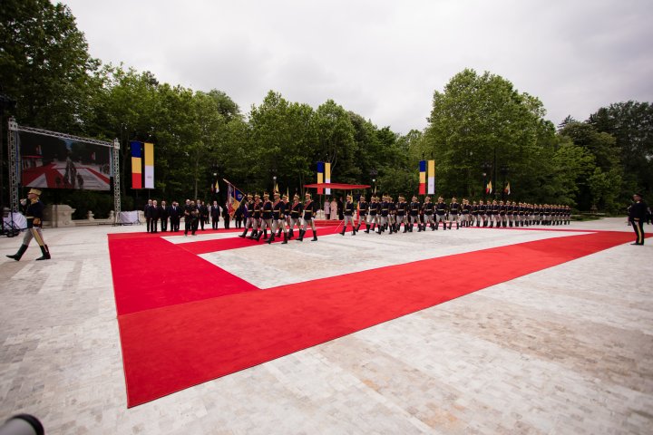 Prima zi din vizita Papei Francisc în România (FOTOREPORT)