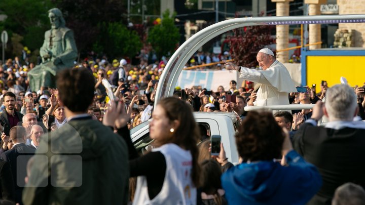 Declaraţie surprinzătoare făcută de Papa Francisc: Nu îmi place să călătoreasc