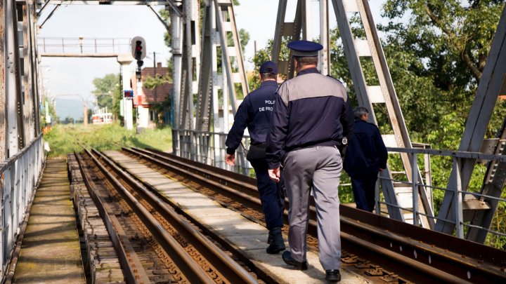 Frontiera dintre Moldova și România va fi patrulată de echipe mixte, începând de astăzi (FOTO)