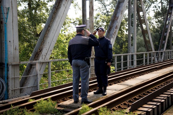 Frontiera dintre Moldova și România va fi patrulată de echipe mixte, începând de astăzi (FOTO)