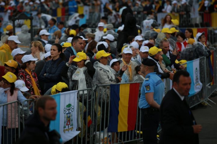 Vreme rea la Iași, acolo unde este așteptat Papa. Plouă cu grindină (FOTO/VIDEO)