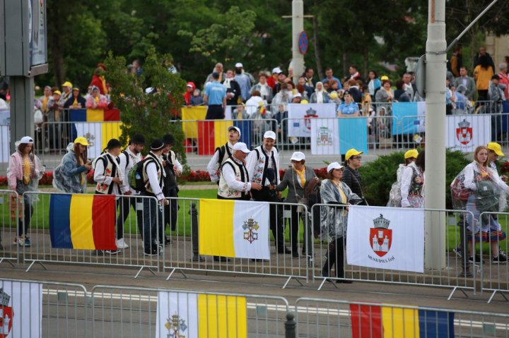 Vreme rea la Iași, acolo unde este așteptat Papa. Plouă cu grindină (FOTO/VIDEO)