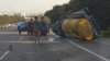 ACCIDENT la Stăuceni. Un camion cu lapte s-a răsturnat pe şosea (VIDEO/FOTO)