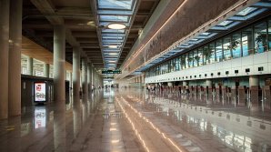 Panică într-un aeroport din Turcia. Oamenii, speriaţi de o explozie