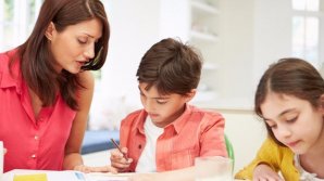 Câţiva elevi din Capitală participă la o tabără de business