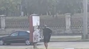 Batman pe străzile din Capitală. Oamenii au rămas uimiți (VIDEO)