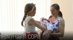 Mai mulți copii, mai multe bucurii. La 40 de ani a născut al 11-lea copil