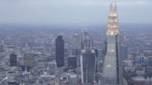 CASCADORIE PERICULOASĂ. Un temerar a escaladat cea mai înaltă clădire din Londra