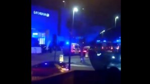 O maşină a intrat într-un grup de oameni care se aflau în faţa unui hotel din Londra