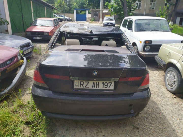 Fiul unuia dintre liderii PAS, implicat într-un ACCIDENT la Rezina. Circula cu viteză (FOTO)