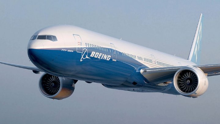 Boeing confirmă pericolul folosirii telefoanelor mobile la bordul unora dintre avioane