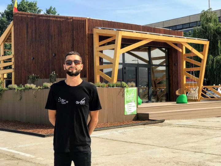 NE DUC FAIMA ÎN LUME. Un moldovean, pe locul trei la un concurs de case solare (FOTO)