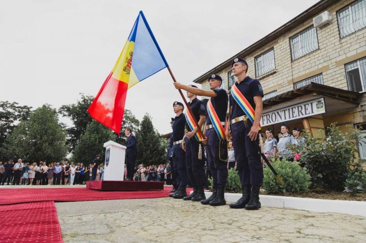 59 de absolvenți ai CESF și-au primit diplomele de absolvire (FOTO)